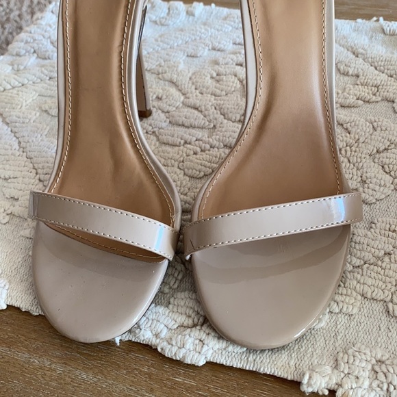 Heels - Picture 7 of 8